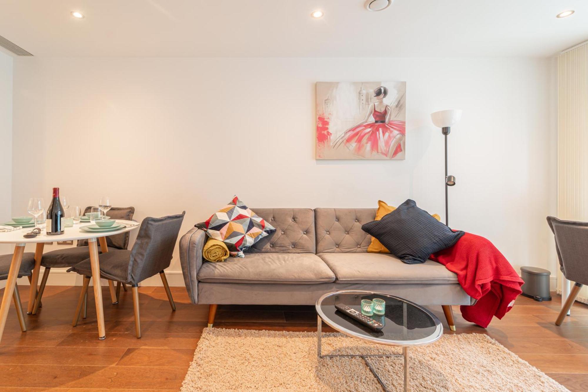Stylish And Comfortable Canary Wharf Apartment Perfect For Long Stays Лондон Екстериор снимка
